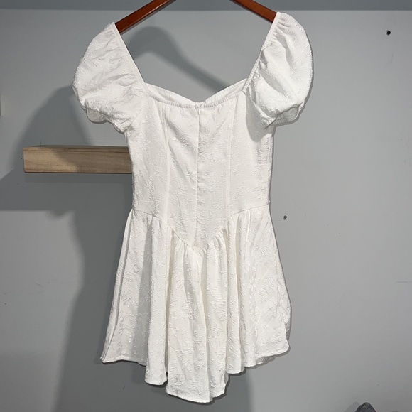 Shein‎ white dress - Picture 3 of 4